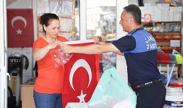 Canik Belediyesi Caddeleri Sokakları Türk Bayrağıyla Donattı! 