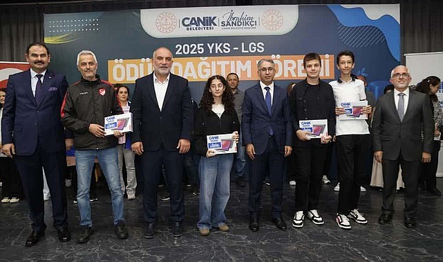 Canik Belediyesi'nden YKS ve LGS Şampiyonlarına Ödül!