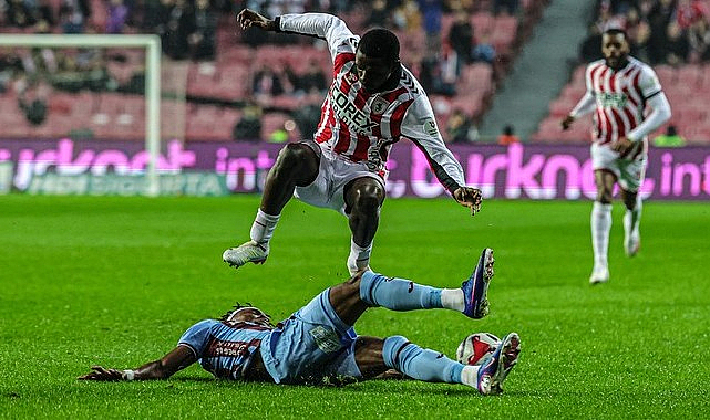 Samsunspor – Trabzonspor Maçı 19 Mayıs'tan Canlı Anlatım!