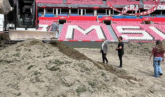 Samsun 19 Mayıs Stadyumunda Çalışmalar Tüm Hızıyla Sürüyor!